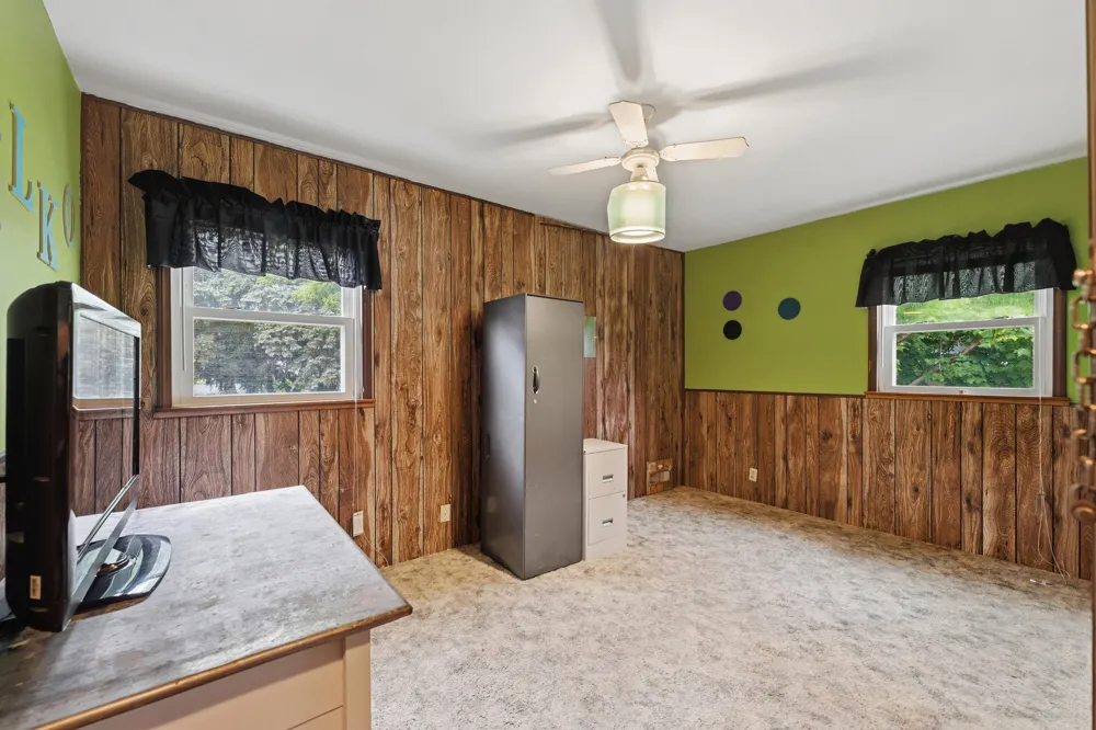 1686 Sherwood Avenue Dorr, MI 49323