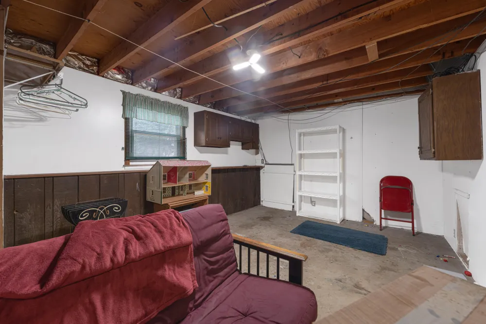 1686 Sherwood Avenue Dorr, MI 49323