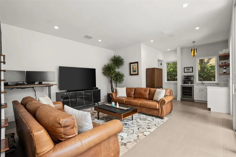 660 W MORSE BOULEVARD Winter Park, FL 32789