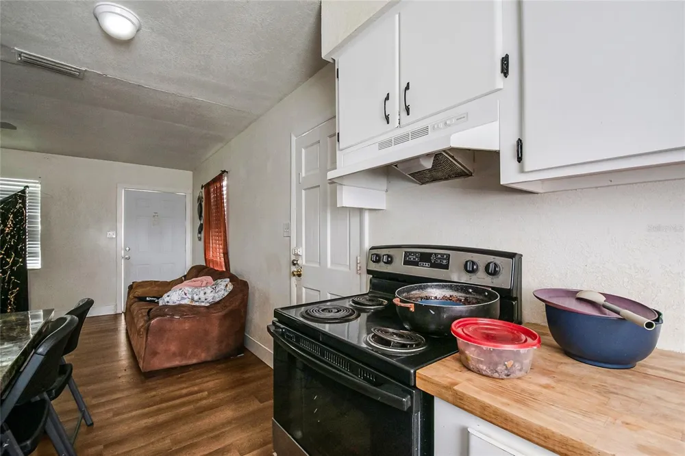 4135 RALEIGH STREET Orlando, FL 32811