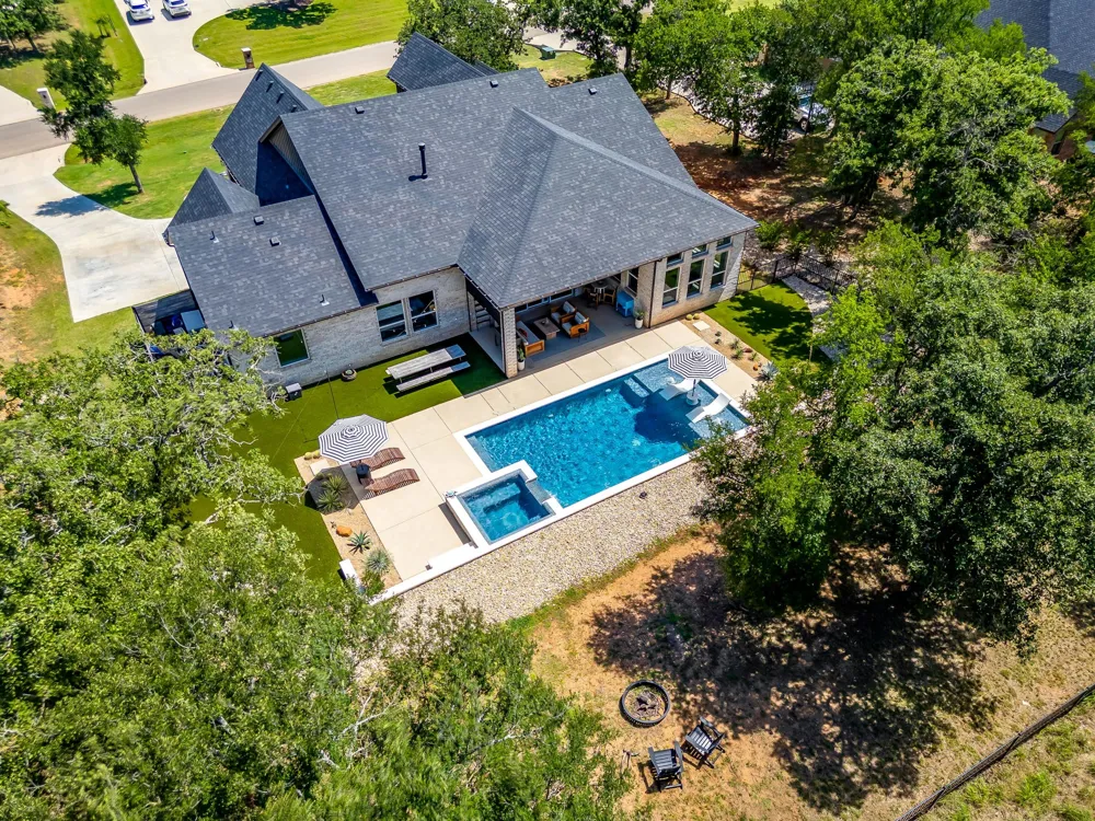 673 S Sugartree Drive Lipan, TX 76462