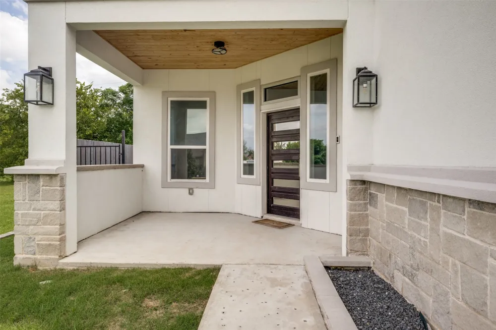 110 Cedar Lane Roanoke, TX 76262