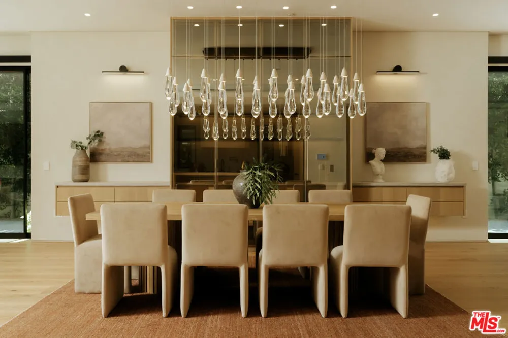528 Marguerita Avenue Santa Monica, CA 90402
