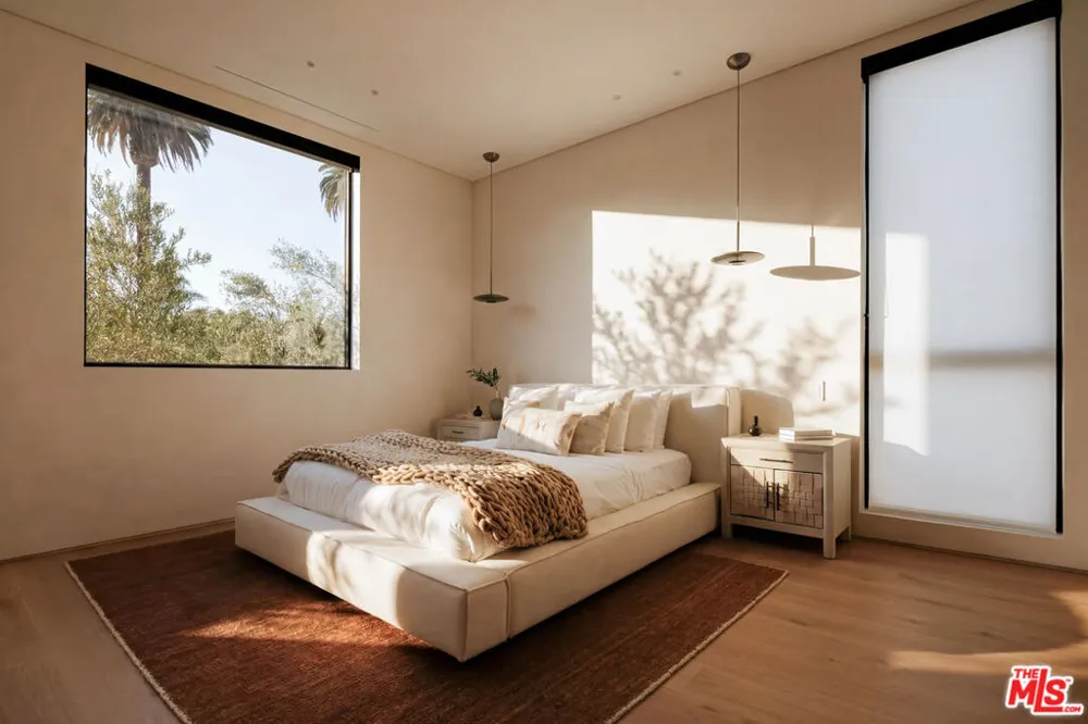 528 Marguerita Avenue Santa Monica, CA 90402