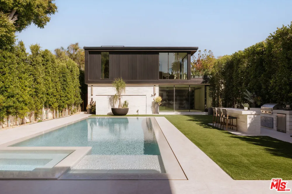 528 Marguerita Avenue Santa Monica, CA 90402