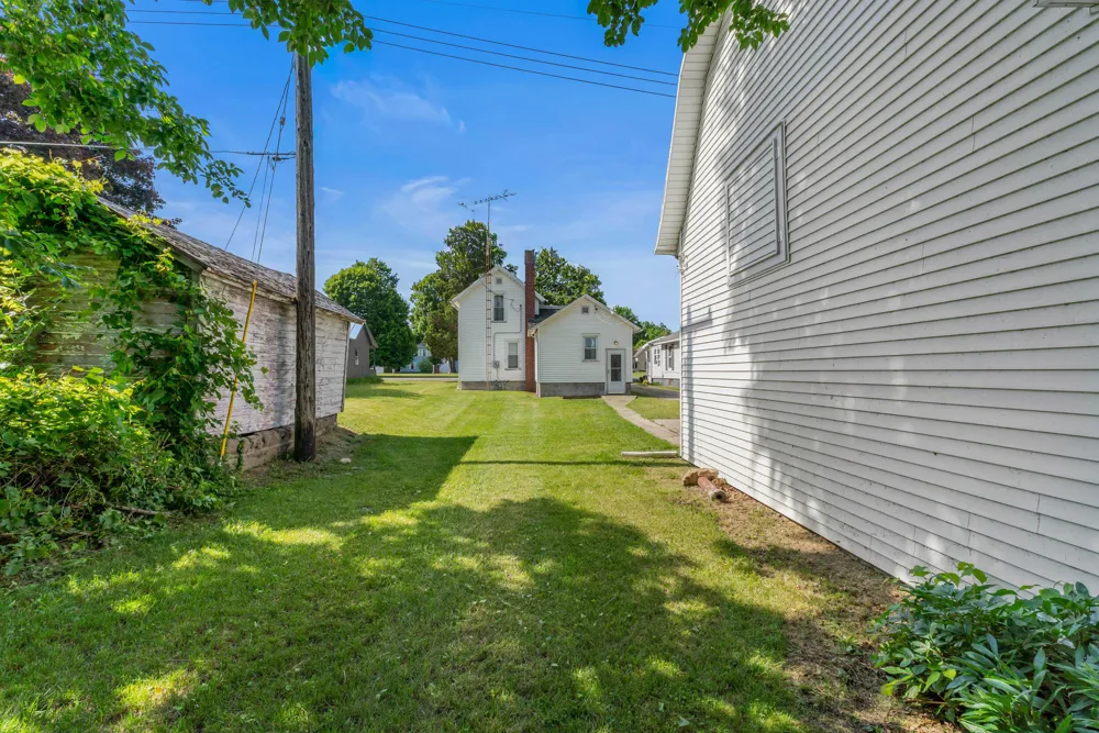 5388 Beecher Road Osseo, MI 49266