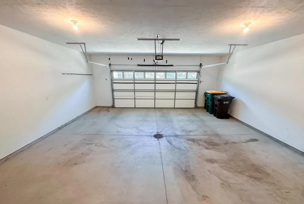 1130 Coral Springs Drive Portage City, MI 49002