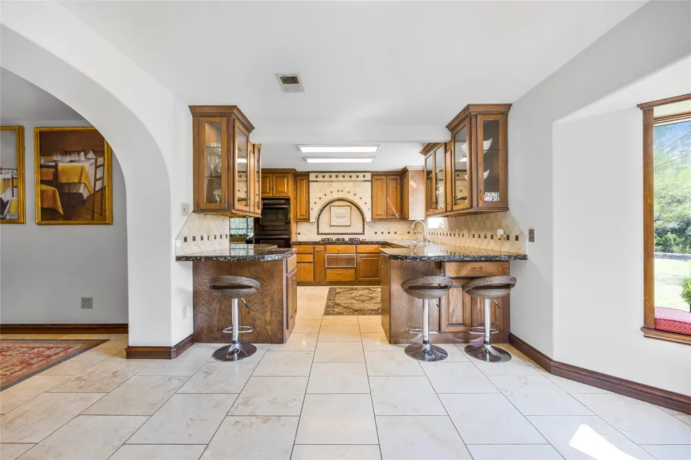 15805 Buddy Avenue Volente, TX 78641
