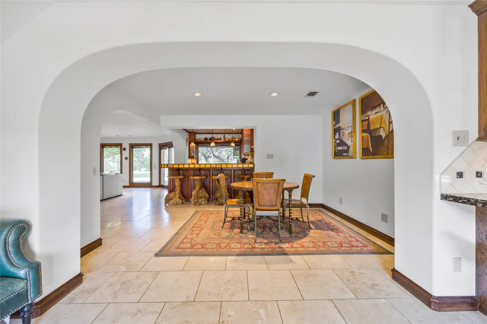 15805 Buddy Avenue Volente, TX 78641