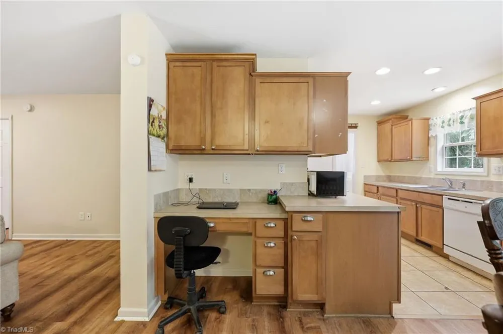 212 Lakeview Drive Pelham, NC 27311