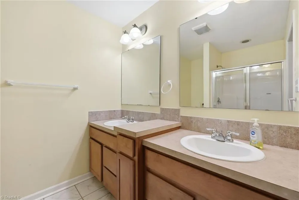 212 Lakeview Drive Pelham, NC 27311