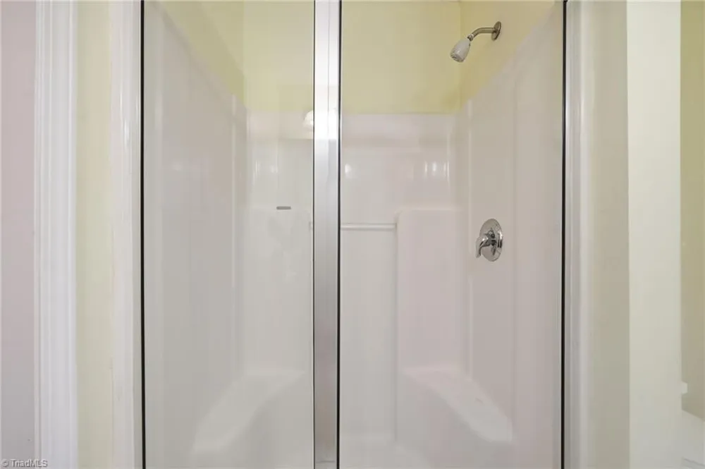 212 Lakeview Drive Pelham, NC 27311