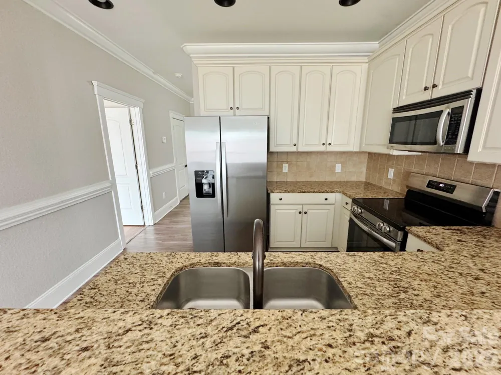 1005 Stuarts Landing Drive Cramerton, NC 28032