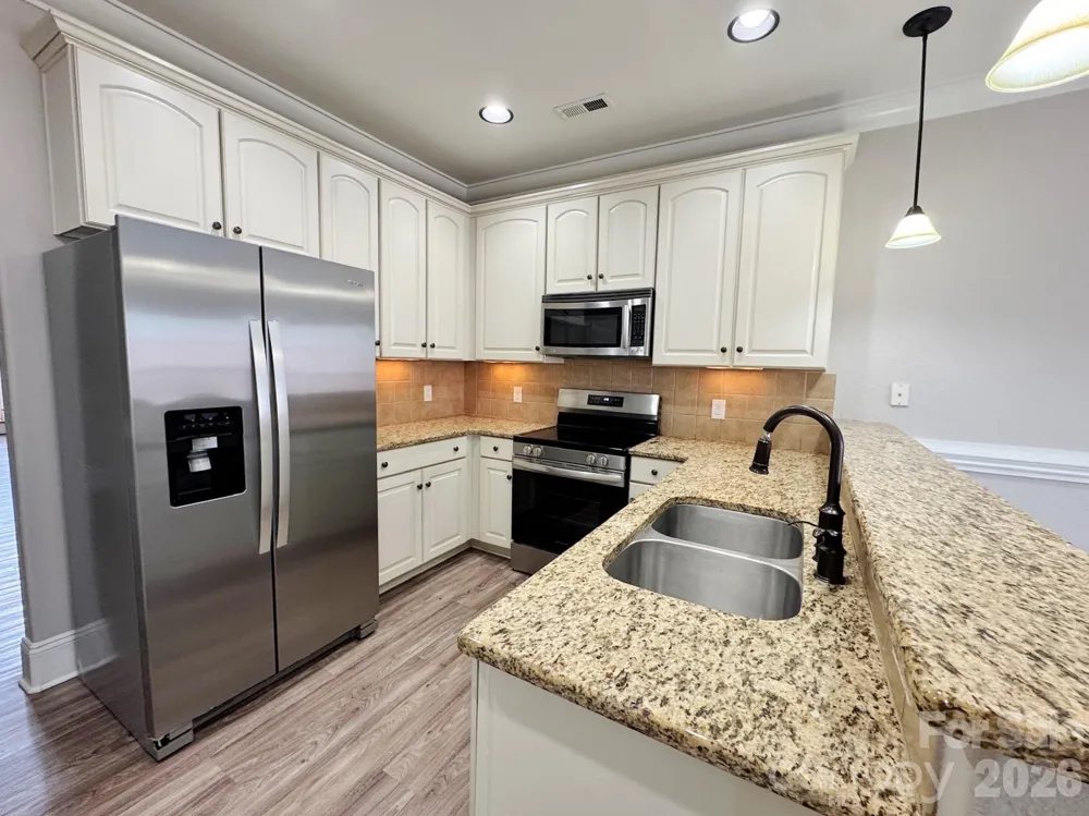 1005 Stuarts Landing Drive Cramerton, NC 28032