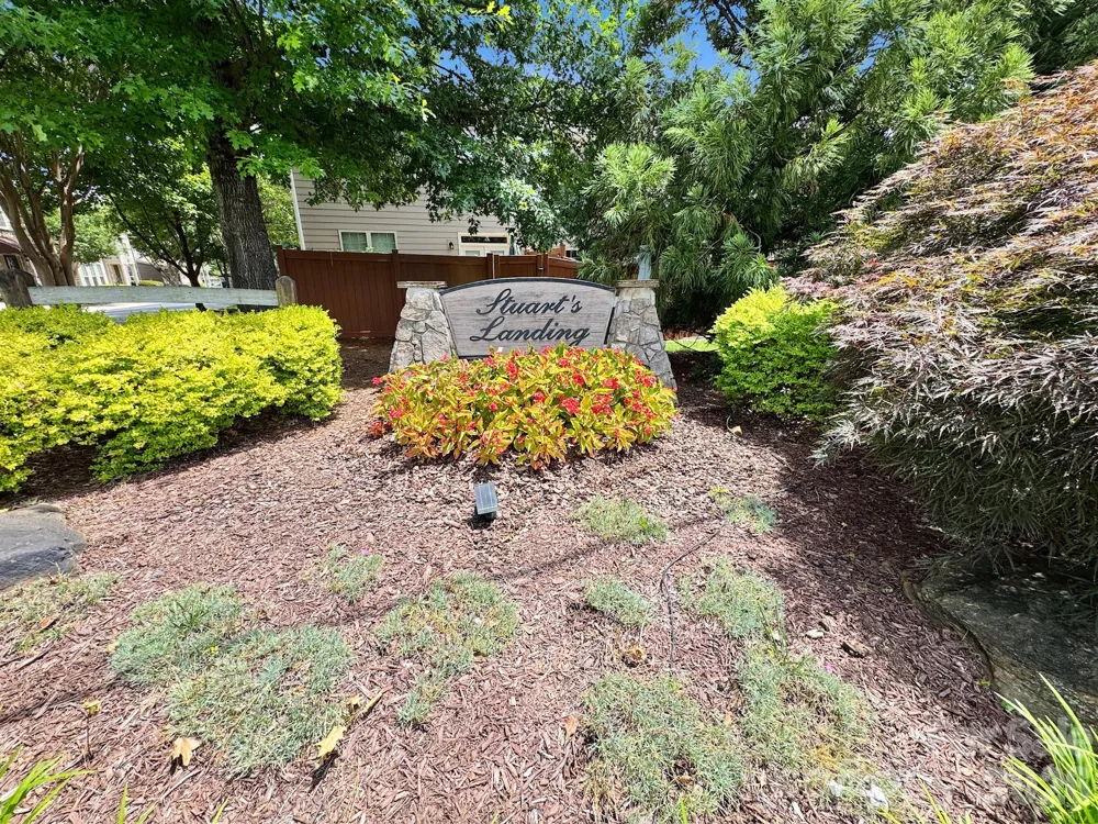 1005 Stuarts Landing Drive Cramerton, NC 28032