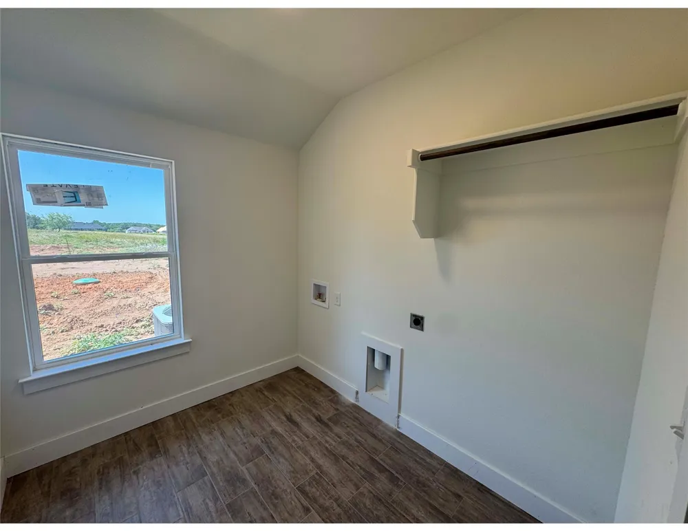 1097 Colt Road Springtown, TX 76082