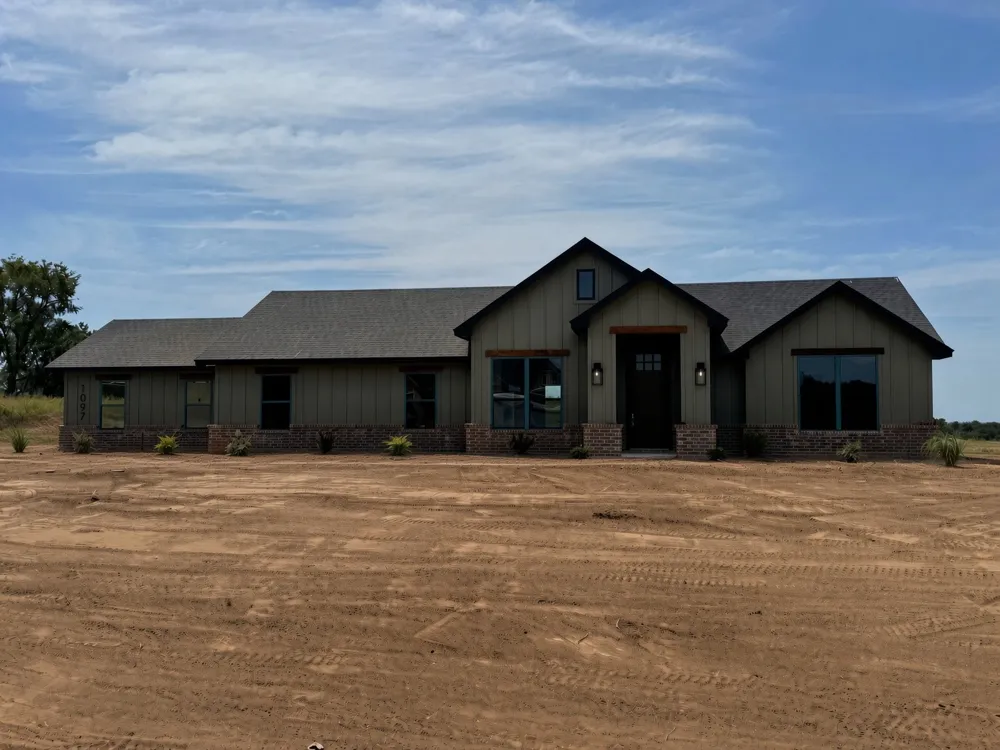 1097 Colt Road Springtown, TX 76082