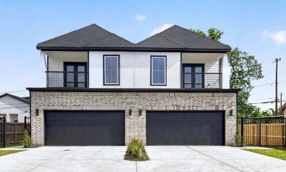 4217 Mallow Street #B Houston, TX 77051