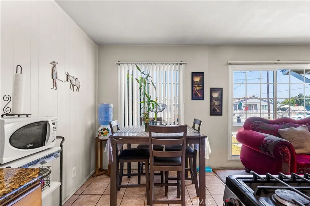 24412 Broad Wilmington, CA 90744