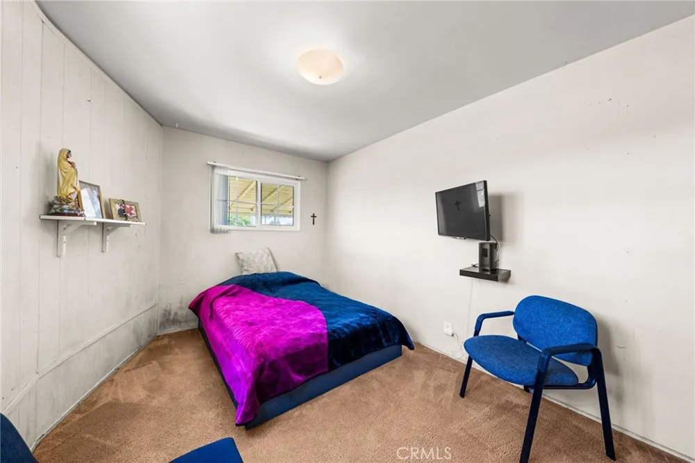 24412 Broad Wilmington, CA 90744
