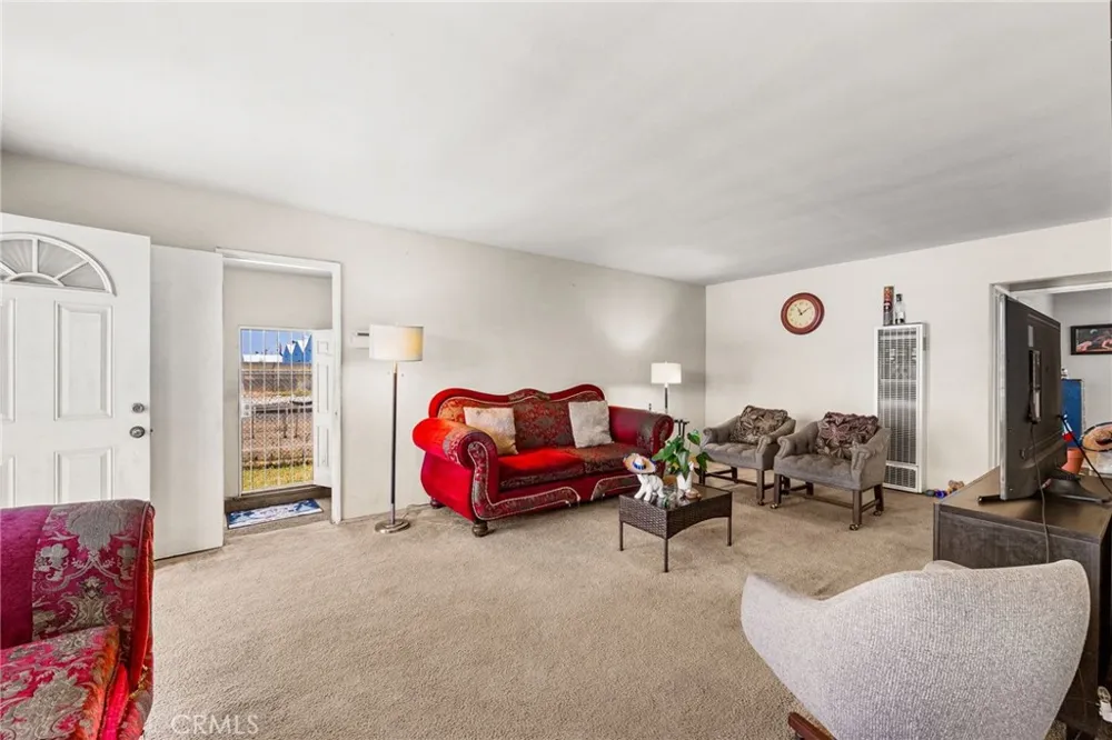 24412 Broad Wilmington, CA 90744