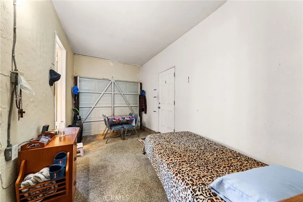 24412 Broad Wilmington, CA 90744