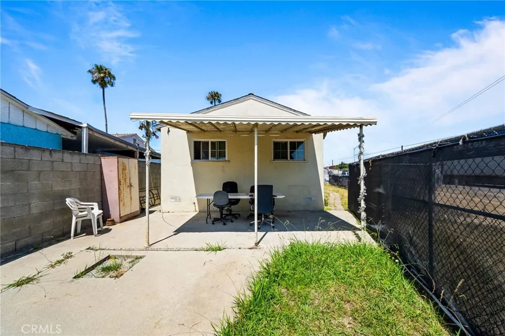 24412 Broad Wilmington, CA 90744