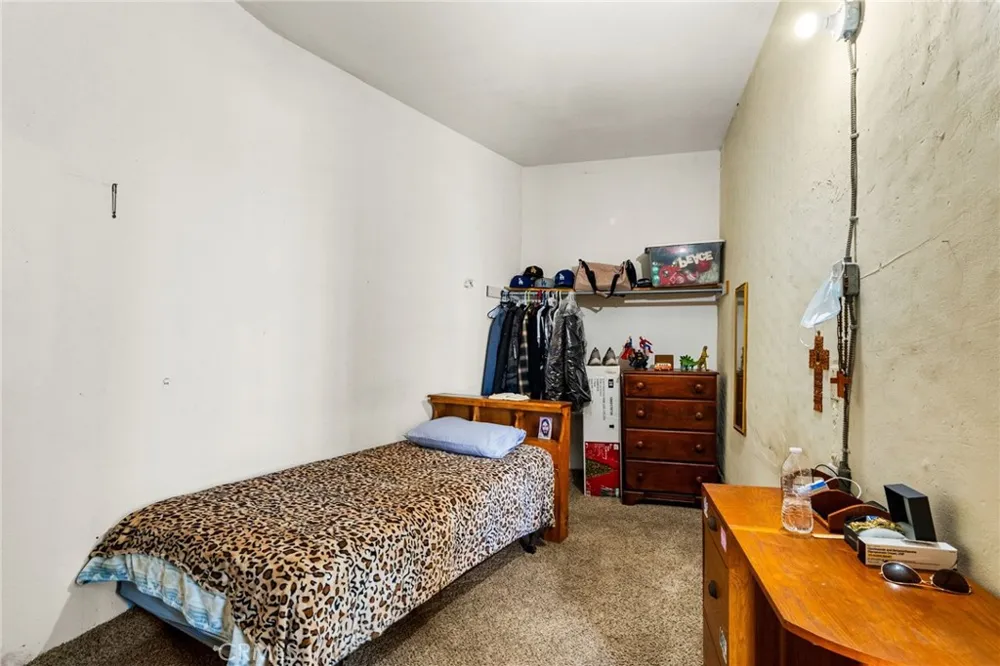 24412 Broad Wilmington, CA 90744