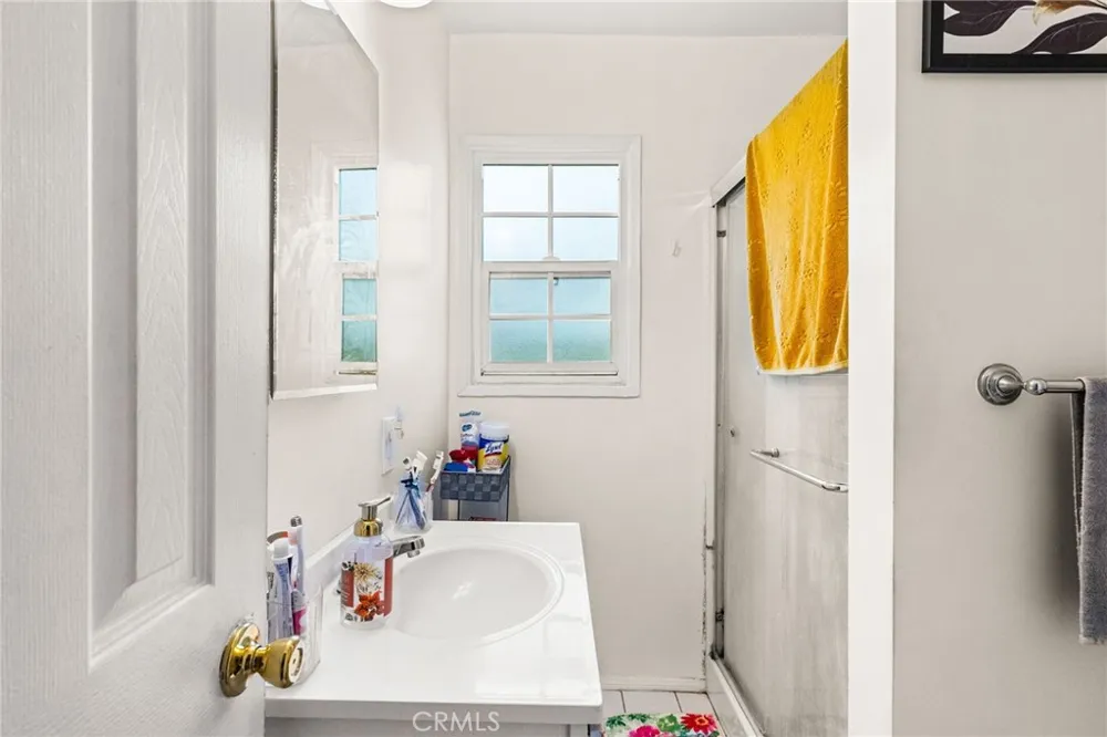 24412 Broad Wilmington, CA 90744