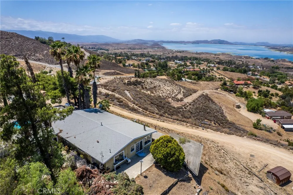20831 Mandeville Lake Mathews, CA 92570