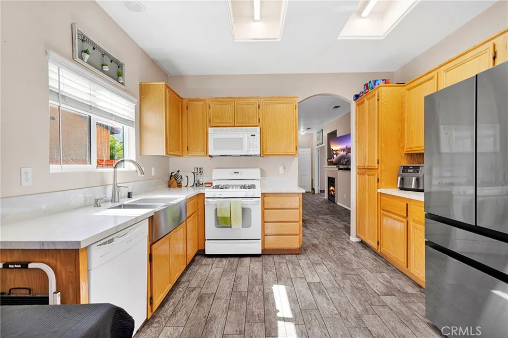 13980 Doria Victorville, CA 92394