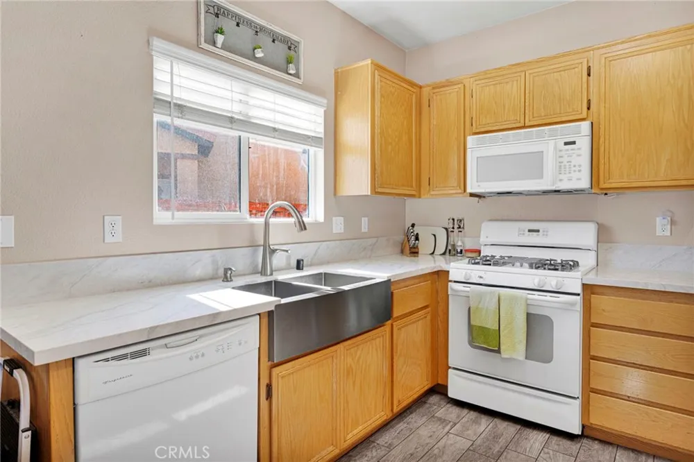 13980 Doria Victorville, CA 92394