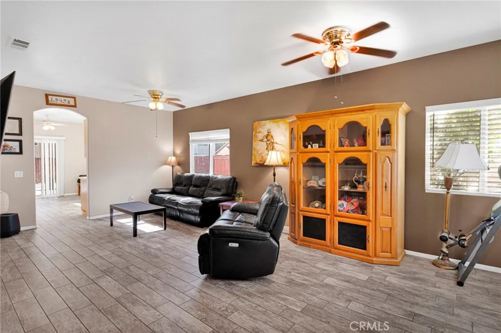 13980 Doria Victorville, CA 92394