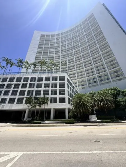 601 NE 36th St #803 Miami, FL 33137