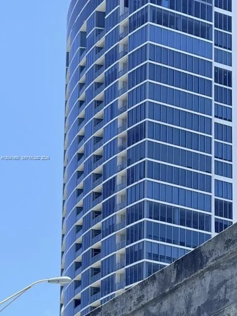 601 NE 36th St #803 Miami, FL 33137