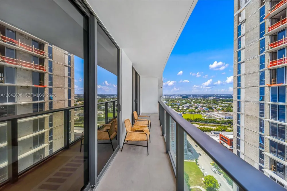 1600 NE 1st Ave #2318 Miami, FL 33132