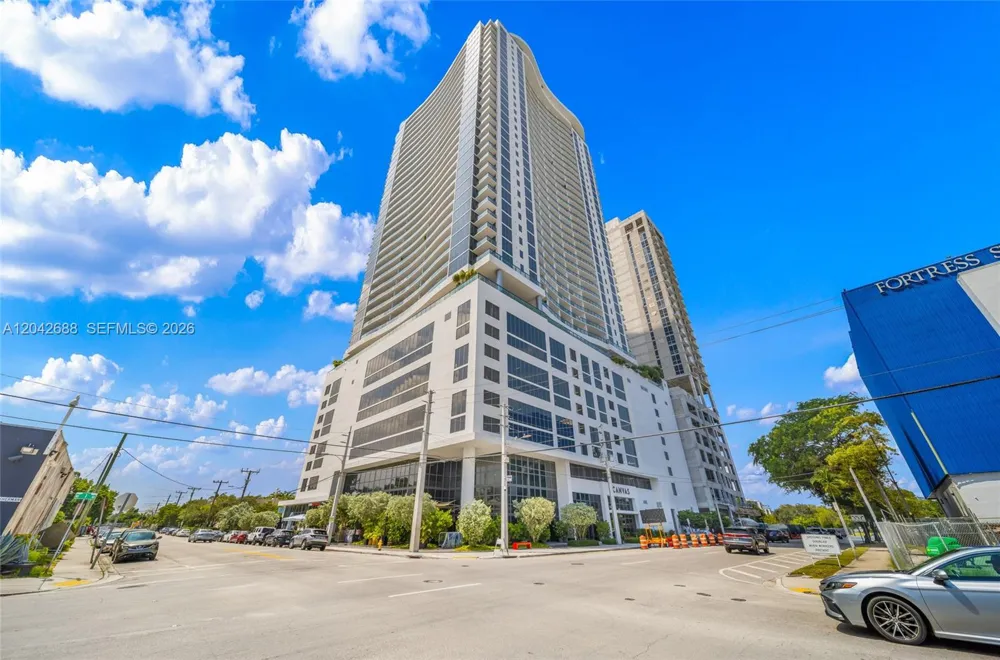1600 NE 1st Ave #2318 Miami, FL 33132