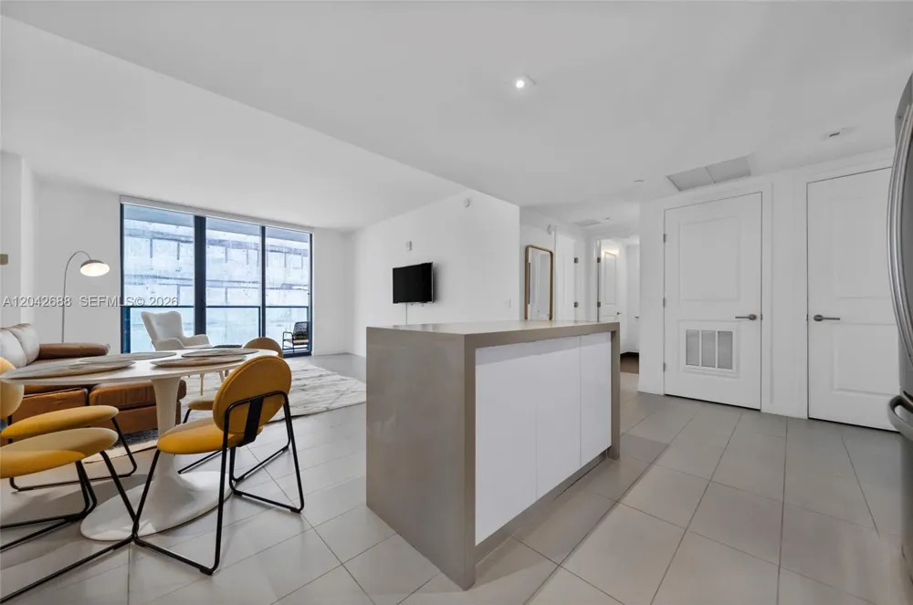 1600 NE 1st Ave #2318 Miami, FL 33132