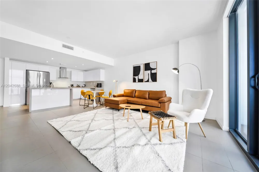 1600 NE 1st Ave #2318 Miami, FL 33132