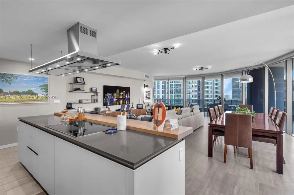 1000 Brickell Plz #2402 Miami, FL 33131