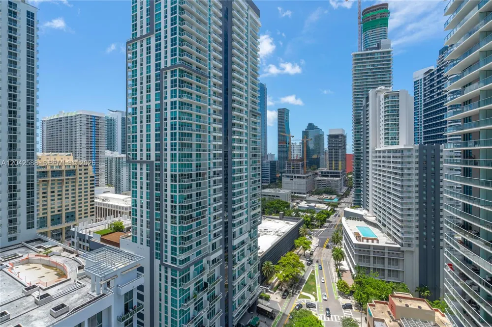 1000 Brickell Plz #2402 Miami, FL 33131