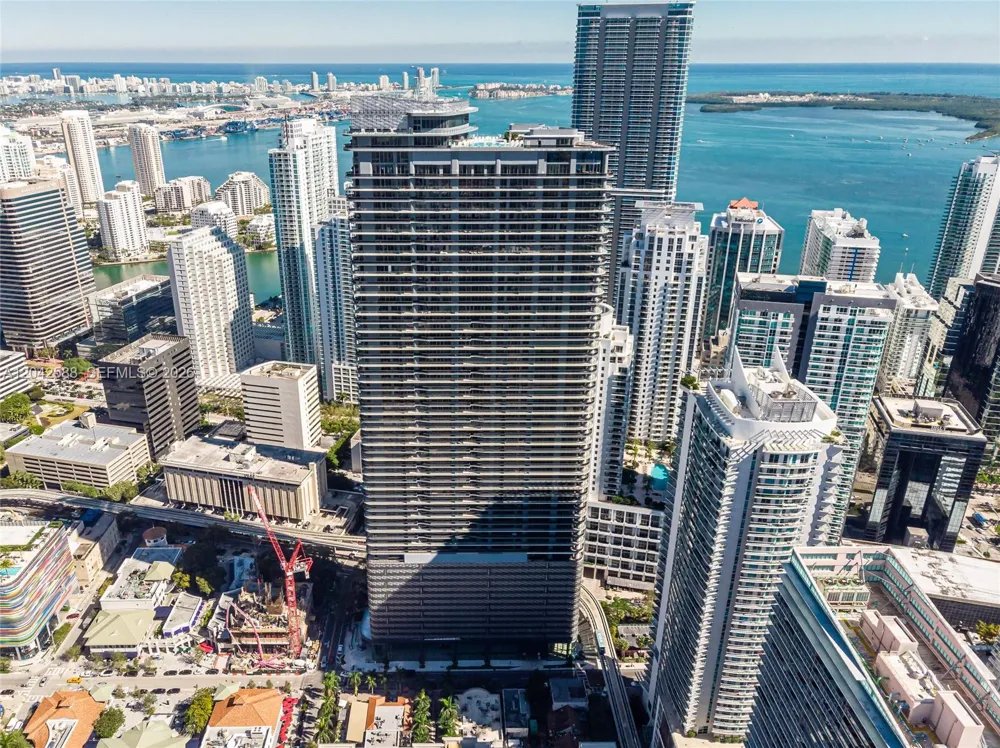 1000 Brickell Plz #2402 Miami, FL 33131