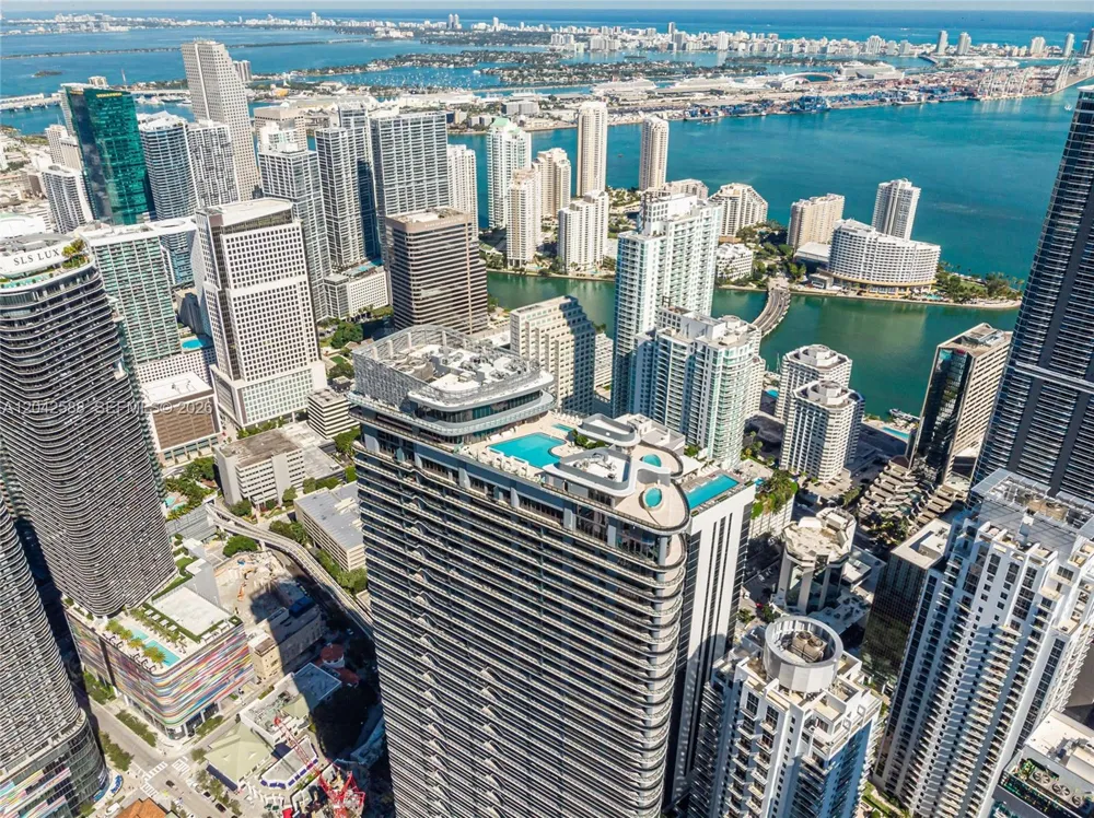 1000 Brickell Plz #2402 Miami, FL 33131
