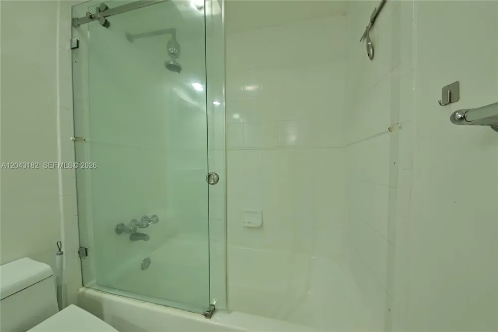 6900 Kendall Dr #A209 Pinecrest, FL 33156