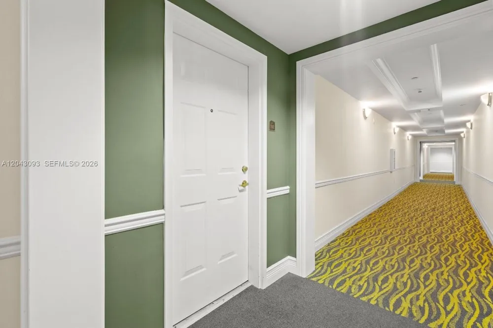 4100 Salzedo St #502 Coral Gables, FL 33146