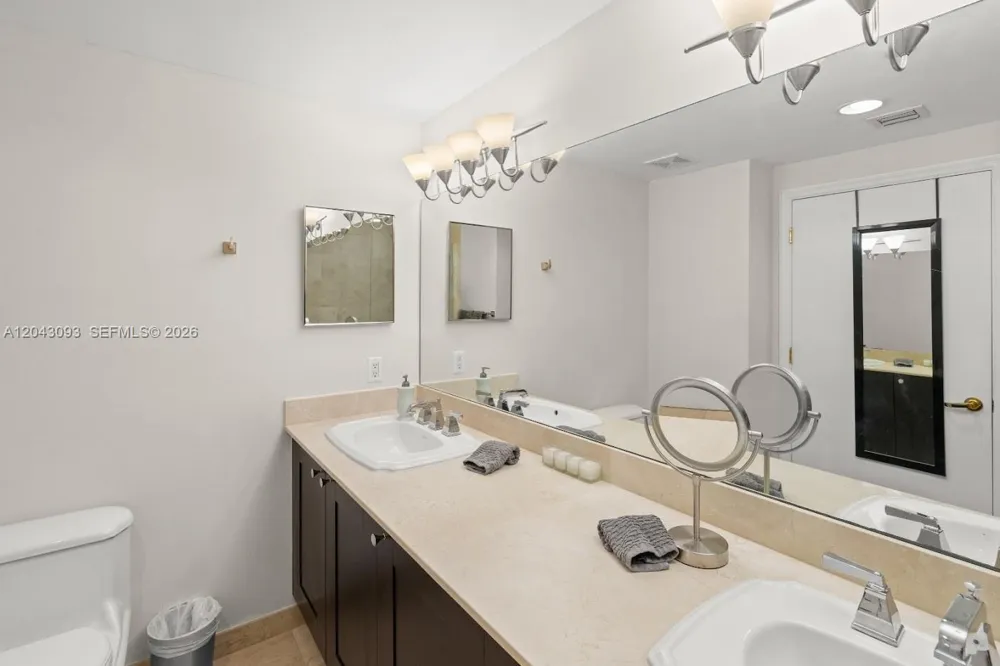 4100 Salzedo St #502 Coral Gables, FL 33146