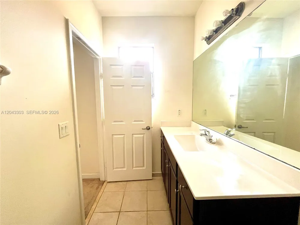 9271 W 33rd Ln #9271 Hialeah, FL 33018