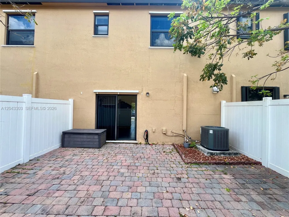 9271 W 33rd Ln #9271 Hialeah, FL 33018