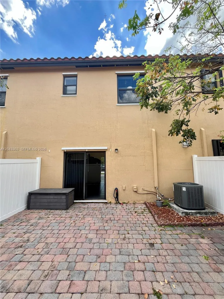 9271 W 33rd Ln #9271 Hialeah, FL 33018