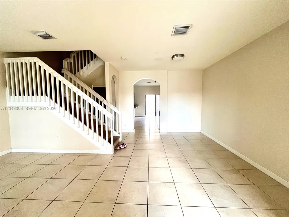 9271 W 33rd Ln #9271 Hialeah, FL 33018